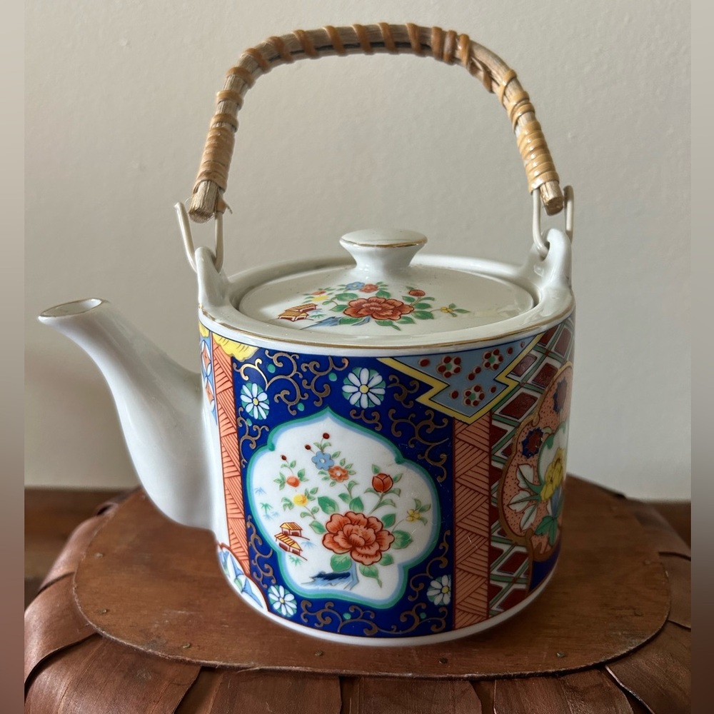 Sakura Imari Ware Teapot Hand Crafted Porcelain Wrapped Handle - Made in Japan